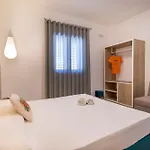 فندق مبيت وإفطار Terra D'amare كاستيلوزو